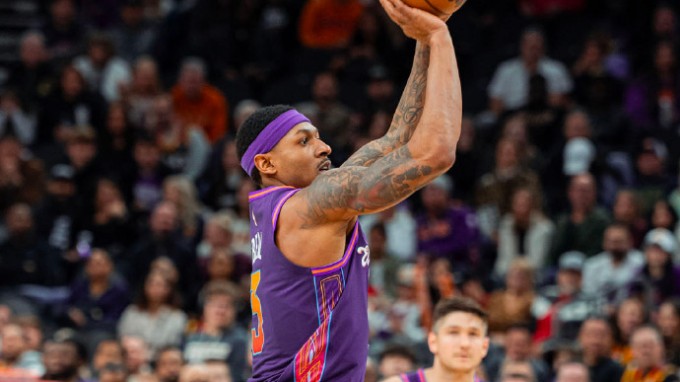 广东阵容年轻化提速，崔永熙王洪泽锋线补强冲击季后赛 |篮球球星动态